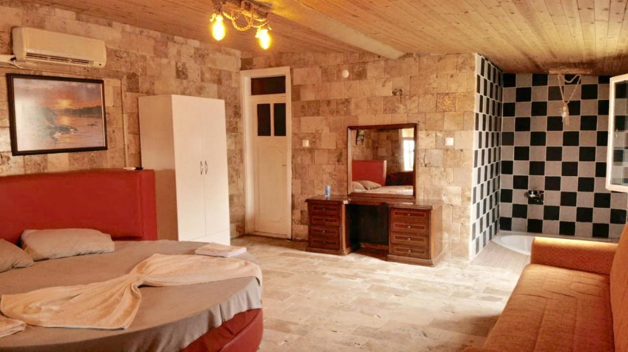 Joy Garden Bed & Breakfast Karahayit  Bagian luar foto
