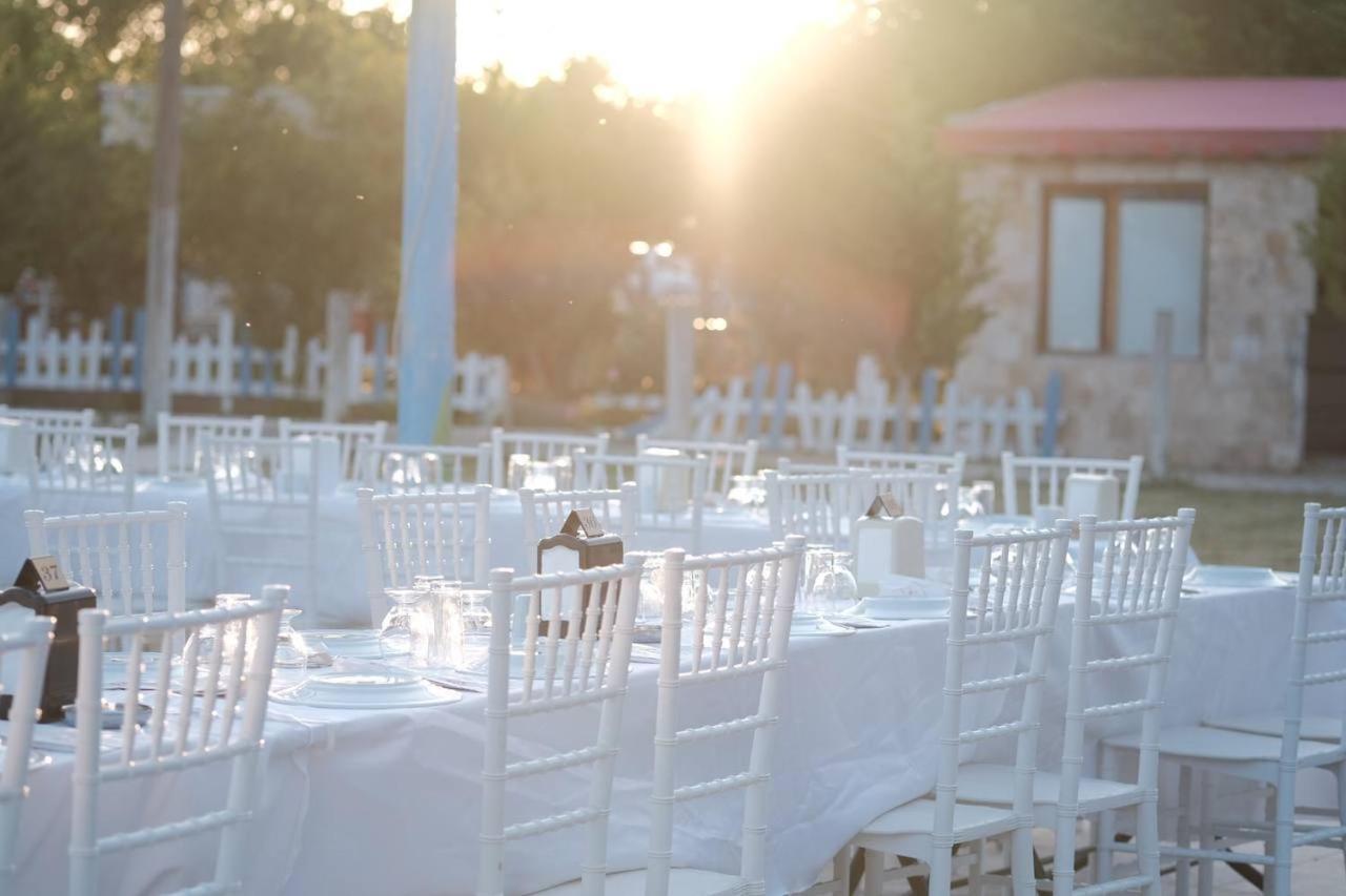 Joy Garden Bed & Breakfast Karahayit  Bagian luar foto